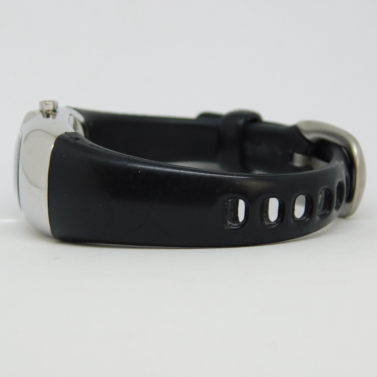 Nike WR0102 Stainless Steel Case Quartz Analog Women's Watch Nike WR0102 Stainless Steel Case Quartz Analog Women's Watch