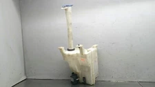 05 - 06 KIA SORENTO WINDSHIELD WIPER RESERVOIR BOTTLE TANK 05/FROM 05/24/05