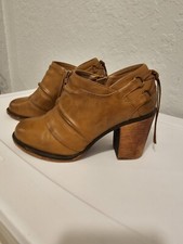 93 Vintage Brown Leather Zipper Side Ankle Booties Size 6 M