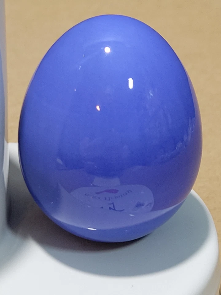 Nora Fleming RETIRED Mini Periwinkle Egg A193 - Image 2 of 4
