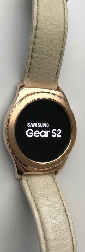 Funda Samsung Galaxy Gear S2 clásica oro rosa cuero marfil SM-R7320ZDAXAR Foto 3 de 4