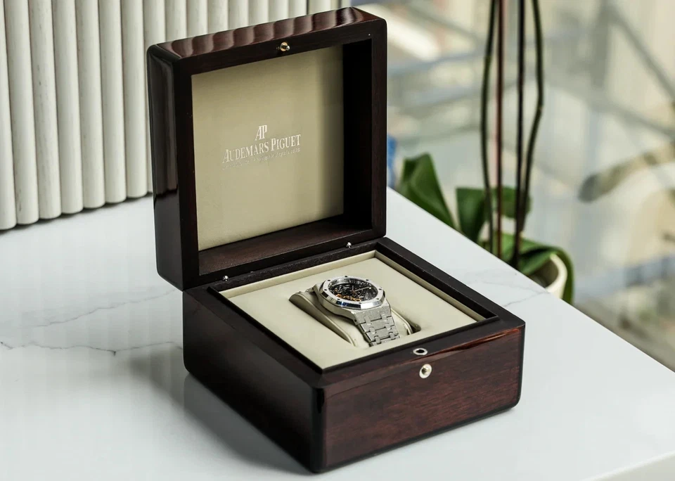 Audemars Piguet Royal Oak 41MM Double Balance Wheel Openworked Gold 15407BC - Image 4 of 4