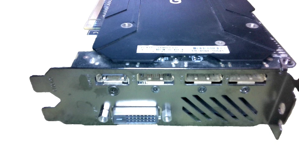 GIGABYTE Radeon RX 570 4GB Gaming 4G GDDR5 Graphics Card (GV-RX570GAMING-4GD - Image 4 of 4