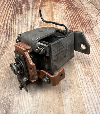 Magnetschalter Anlasser 24V Magnetic switch Bosch SHSM6E43Z LKW NKW Oldtimer