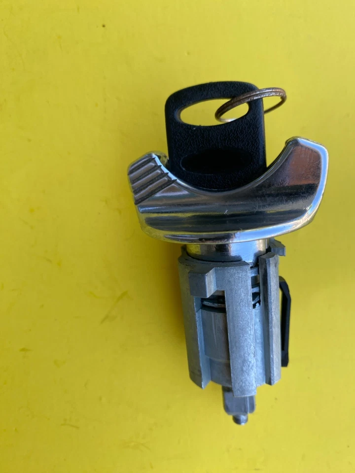 1992-1994 MERCURY GRAND MARQUIS IGNITION SWITCH LOCK W/ KEY OEM E9TZ-11582-A - Image 4 of 4