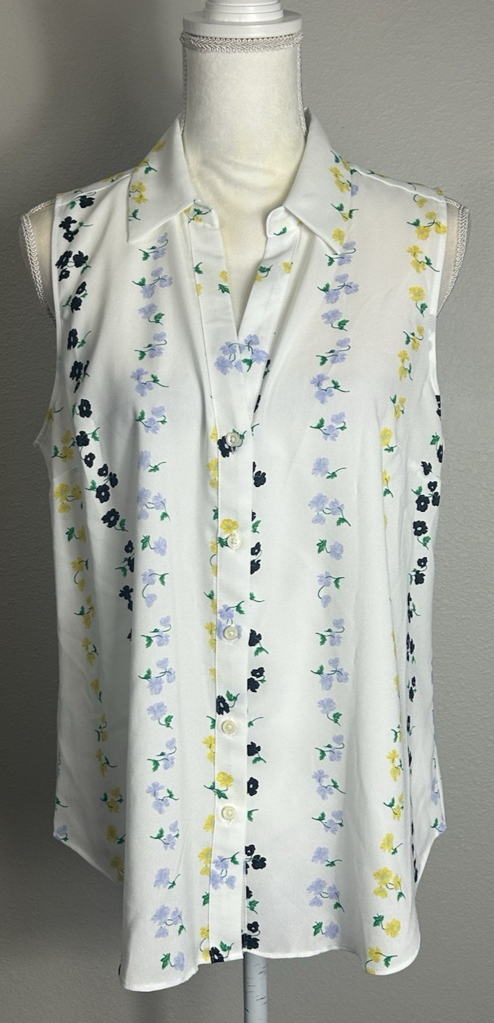 Ann Taylor Essential Button Down White Floral Top… - image 1