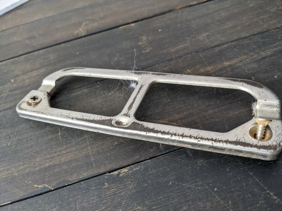 Royal Dirt Devil Hand Vacuum Model 103 Front Cover with Screws ORIGINAL - Image 2 of 3