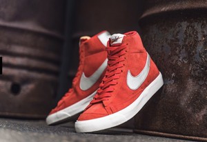 blazer 77 red