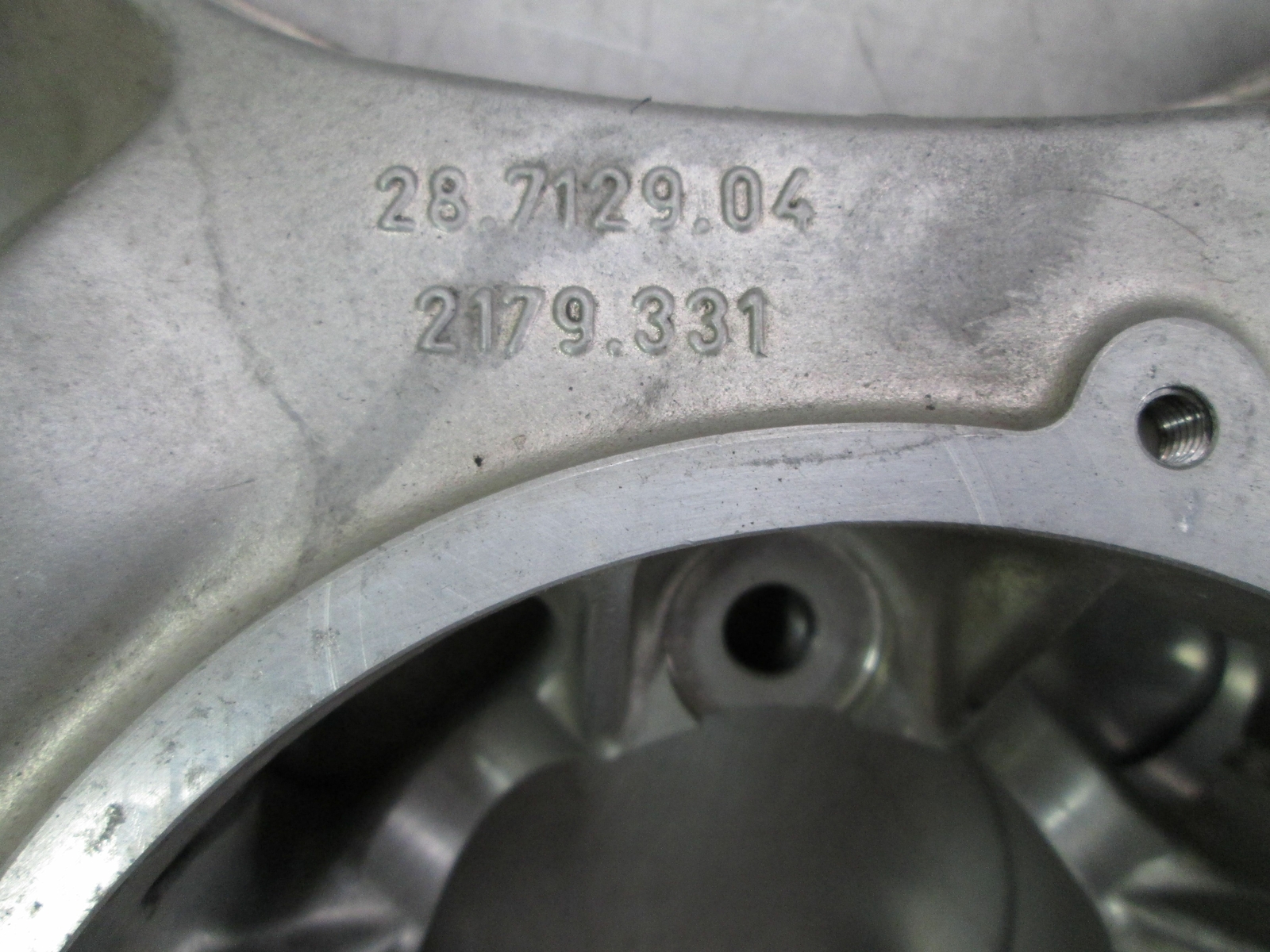 Challenge Hub Carrier Upright Steering Knuckle 220563 OEM Ferrari 430 360