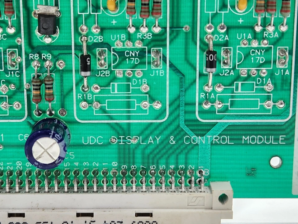 PMC 8421-9001 UDC DISPLAY & CONTROL MODULE 8421-9001-3120-3120-3120-3120 REV 3 - Image 4 of 4