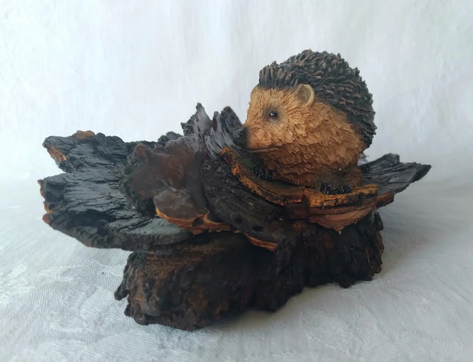 Lifelike Hedgehog Wood Tree Bark Resin Garden Statue Adorable Cute Realistic 9" - Image 3 of 4