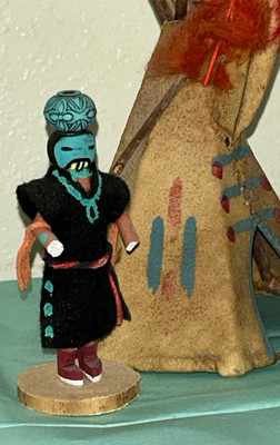 ZUNI TRIBAL Artisan Signed HANDMADE ZUNI MAIDEN KACHINA DOLL, 3.80 T -RARE FIND!
