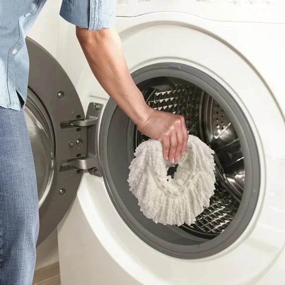 Sistema de fregona giratoria y cubo EasyWring™ Foto 4 de 4