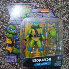 Teenage Mutant Ninja Turtles Leonardo the Leader Mutant Mayhem Figure