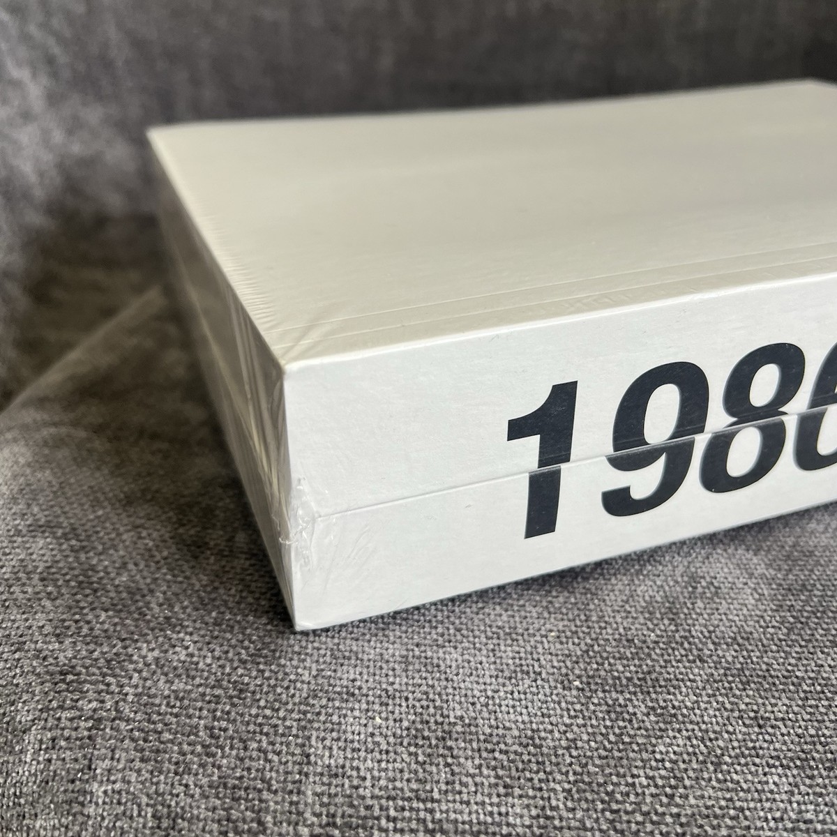 アート・デザイン・音楽 HELMUT LANG 1986-2005 ARCHIVE BOOK s-l1200.jpg