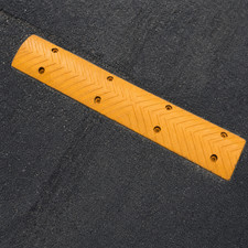 Rubber Speed Bump for Road Safety and Vehicle Speed Control, for Driveways