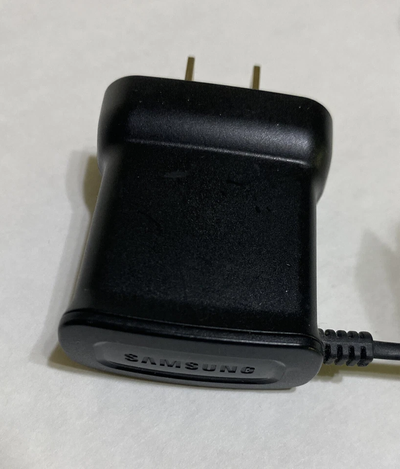 OEM Samsung ETAOU10JBE Home Travel Adapter Micro USB Charger 5.0V .7A - Image 3 of 4