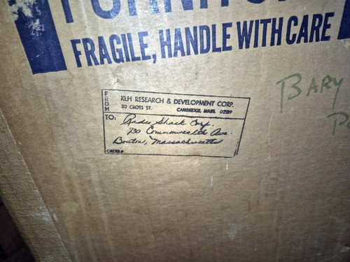 VINTAGE PAIR KLH MODEL 6 SPEAKERS - WALNUT VENEER IN FACTORY BOXES – READ BELOW - Picture 16 of 18