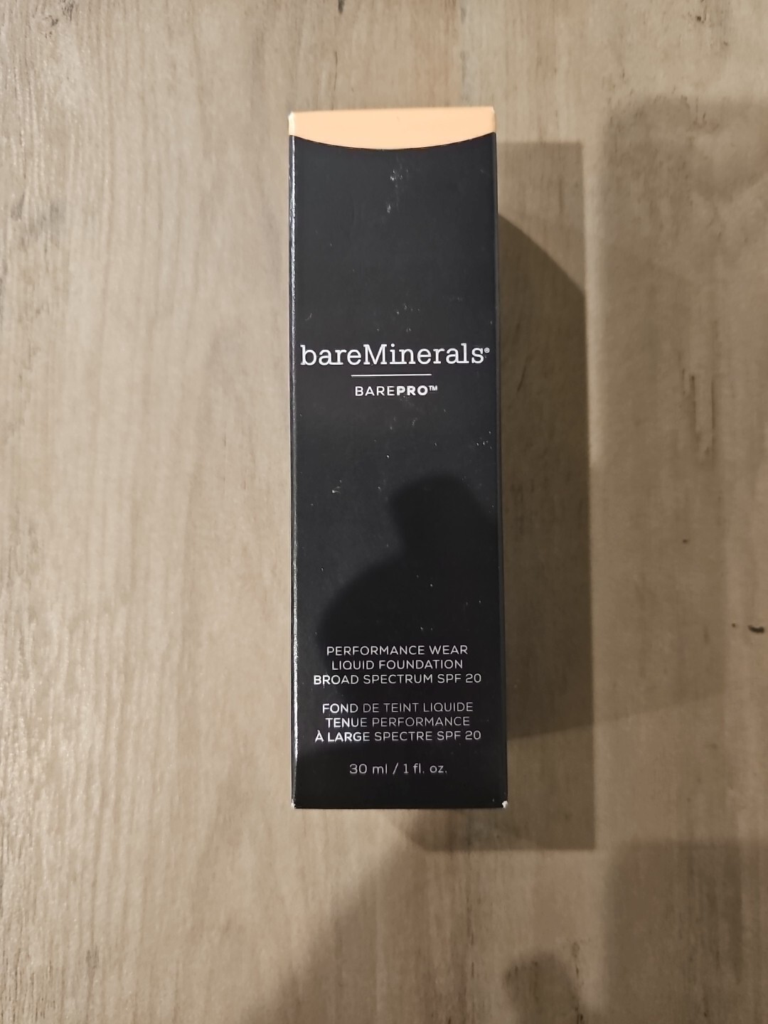 BareMinerals BarePro Performance Wear Liquid Foundation 04 ASPEN 1 FL OZ NIB