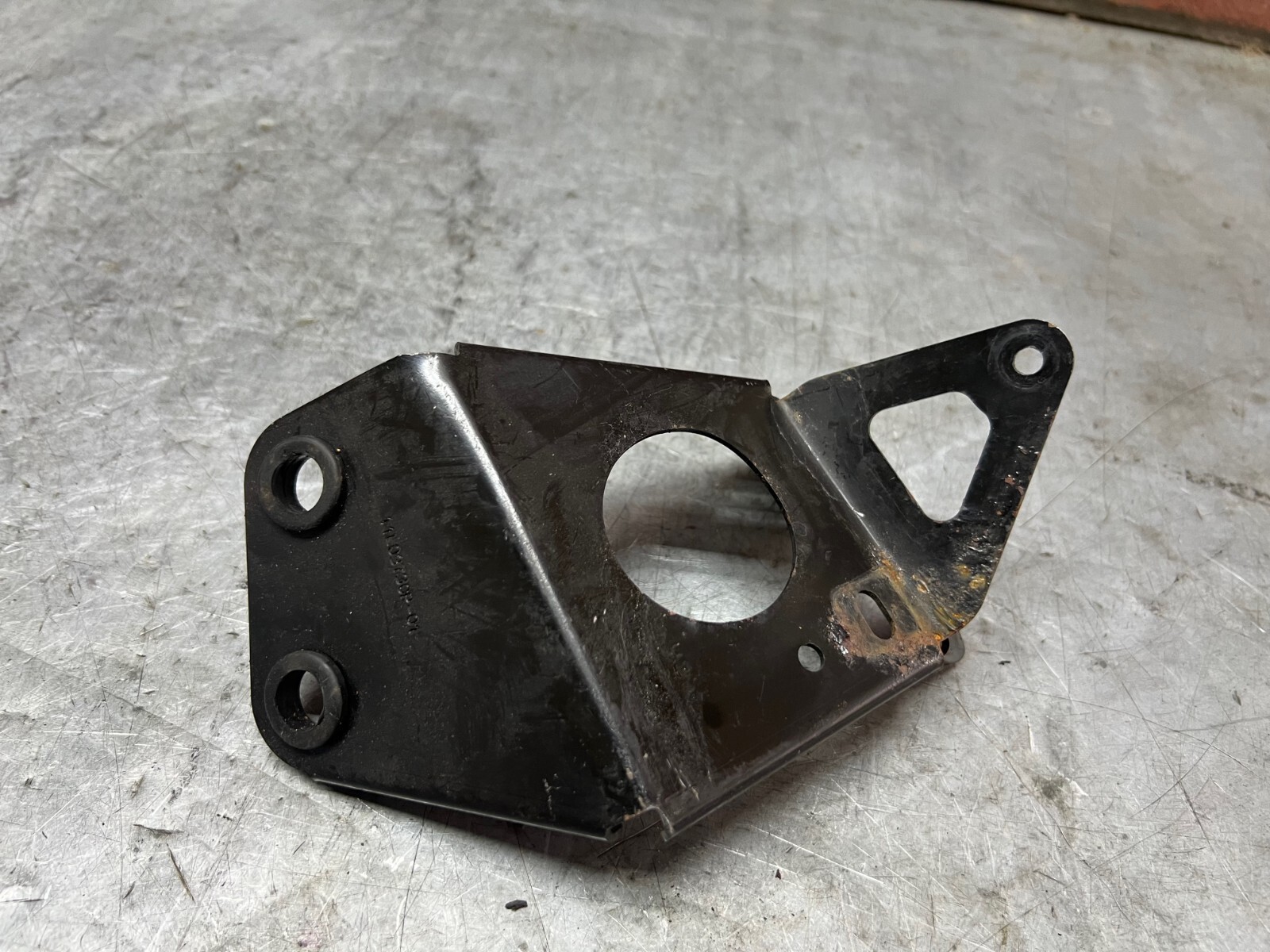 2015 McLaren 650S 2016 Rear Left Driver Bracket Mount Support