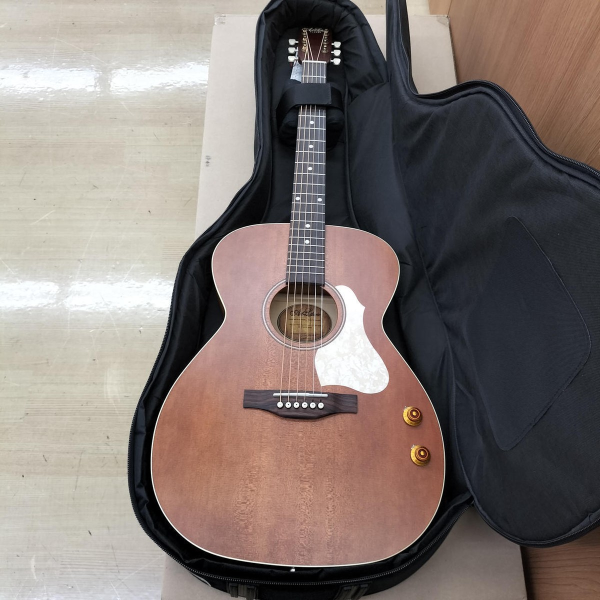 ART&LUTHERIE LEGACY HAVANA BROWN Q-DISCRETE Electric Acoustic 