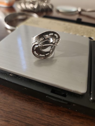 Abstract Sterling Silver 4g ring size 7