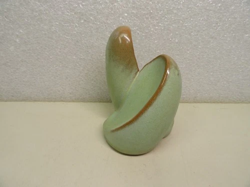 Vintage FRANKOMA POTTERY Lazybones 1-pc Salt & Pepper Shaker - Prairie Green