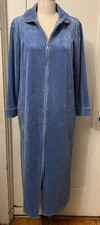 Vtg Norm Thompson Lt Blue Velour HouseCoat Robe Full Zip Maxi Size Small Petite