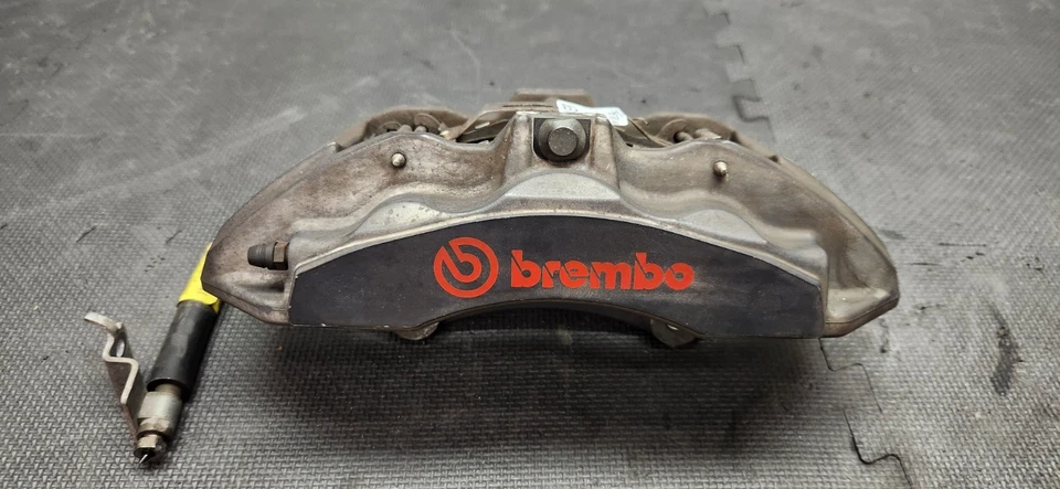 2015-2023 Ford Mustang GT Front 6 Piston BREMBO Brake Calipers OEM - Image 2 of 4