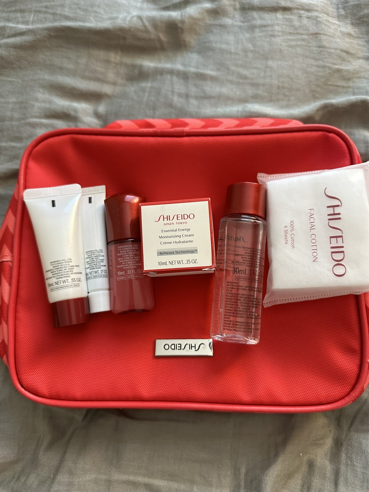 shiseido gift set. including everything in pics.