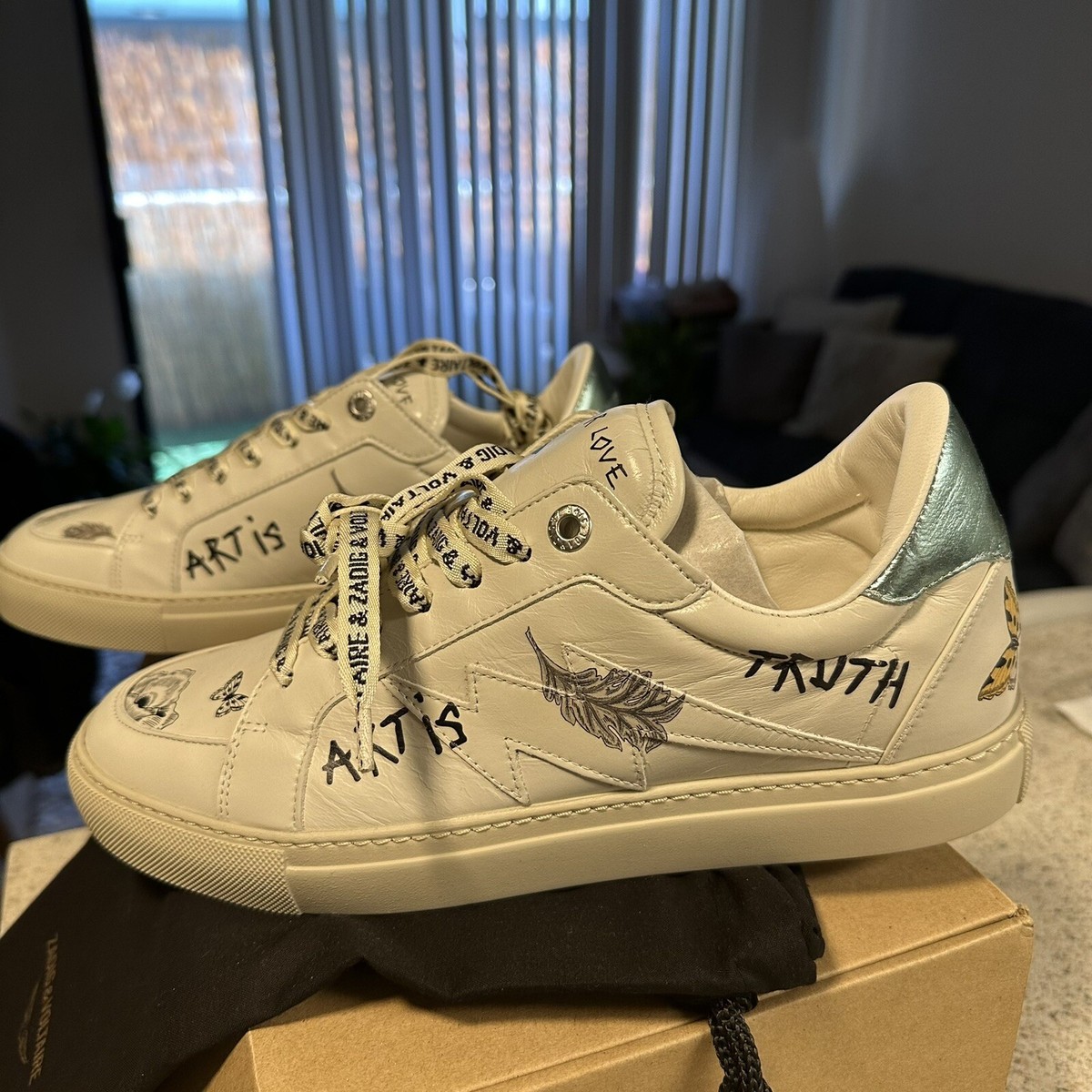 洋書 FUZZ,ACID AND FLOWERS Fuzz, Acid and Flowers: Joynson, Vernon