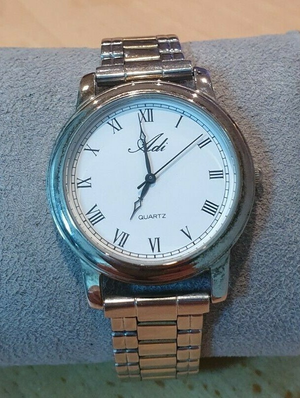 時計 AUDI QUARTZ CHRONO DATE 100M RESIST Triumph Audi Olympics Roman Numerals Quartz Wrist Watch