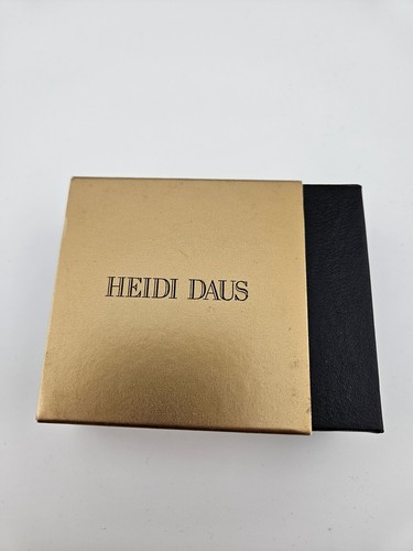 Heidi Daus Madame Butterfly Crystal Gemstone Clip On Earrings - Picture 6 of 6