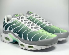 all green air max plus