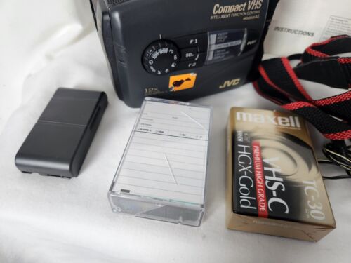 Videocámara VHS compacta JVC GR-AX410U enciende 1996 BUP - Imagen 2 de 12