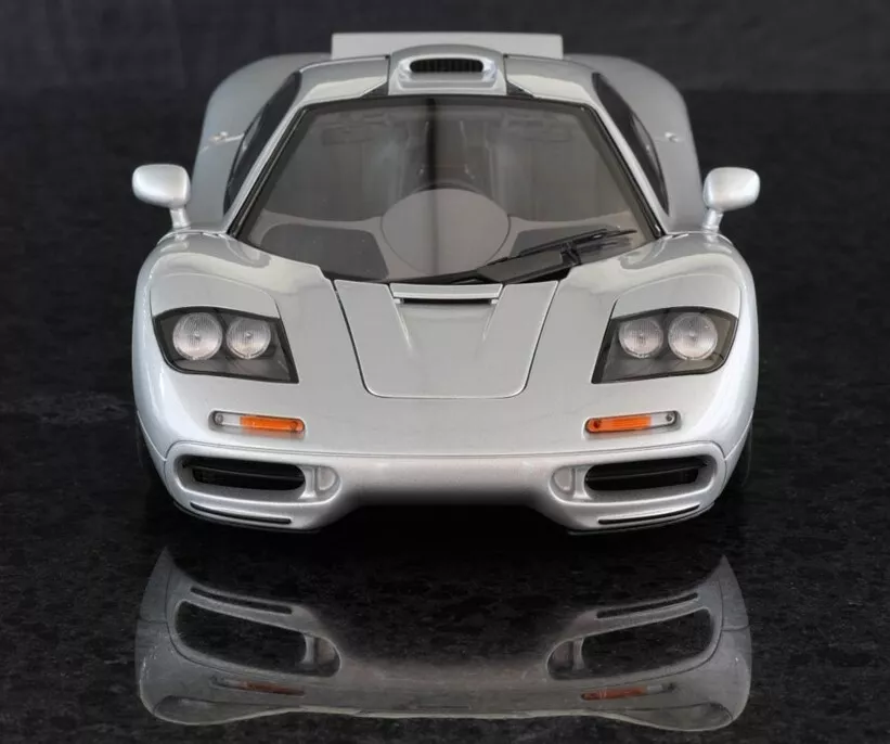 1 12 F1 Race Car w/BMW V12 Classic Custom Hot Rod Concept Built Metal Model 18 - Image 2 of 4