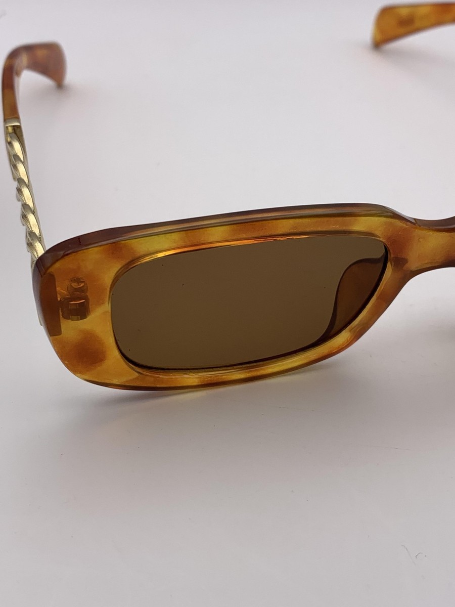 Steve Madden Felicia Sunglasses Tortoise Chain Arm Brown  display picture 2
