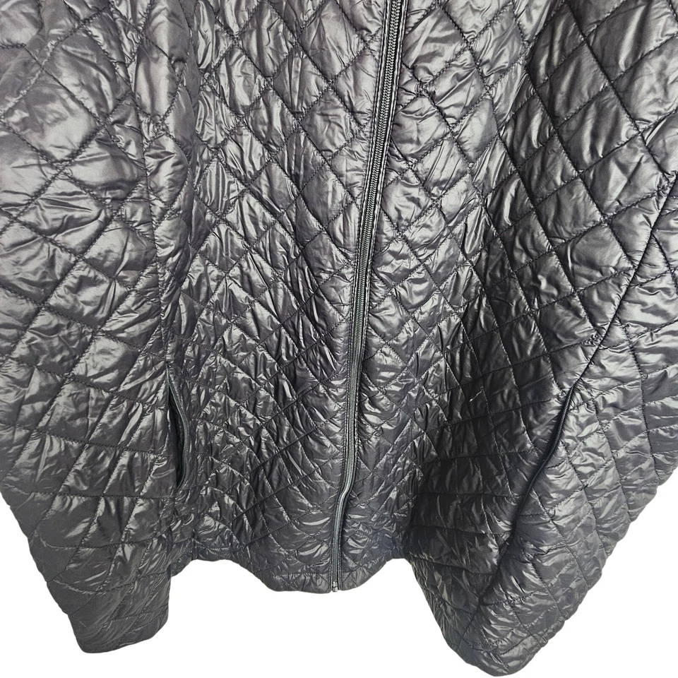 Chaqueta acolchada Torrid con cremallera completa talla grande 6X resistente al agua y al viento al aire libre Foto 3 de 4