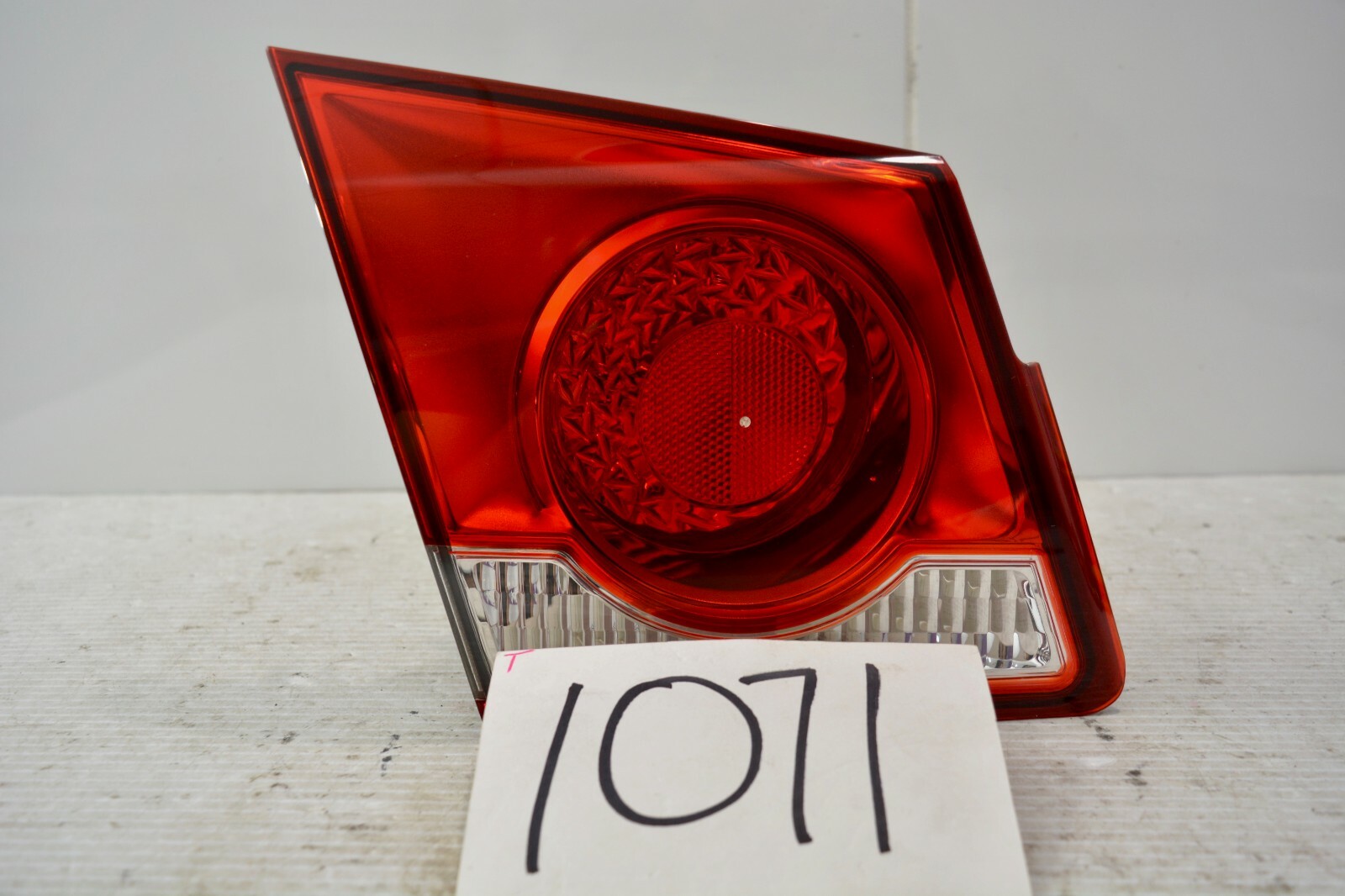 11 12 13 14 15 Cruze Inner Light DRIVER Side Tail Light Used Rear Lamp #1071T 