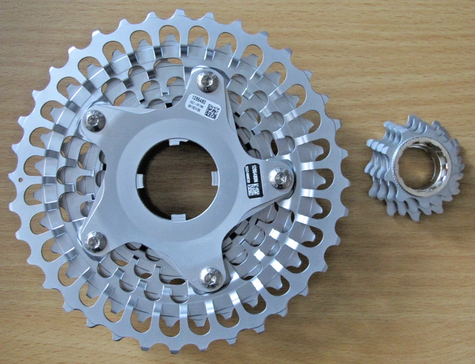 Cassette Campagnolo EKAR 13 velocidades 9-36t plateado para cuerpo de controlador N3W caja abierta Foto 3 de 4