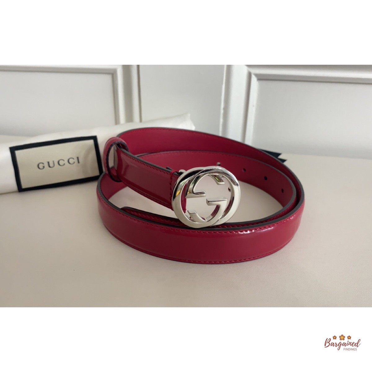 Authentic Gucci Red Calfskin Leather Silver Interlocking G  display picture 3