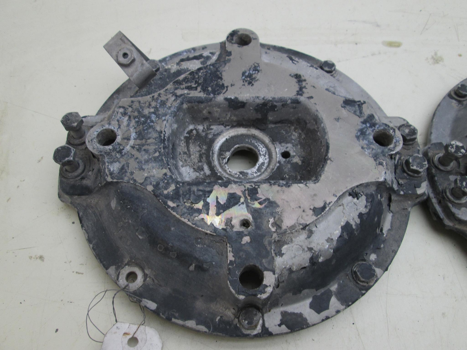 Rolls Royce Silver Shadow front spring retainers shock mount (USED)