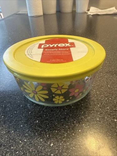 Pyrex Flower Power 4 Cup Storage Bowl with Lid Pink &  Yellow Flowers/Daisies