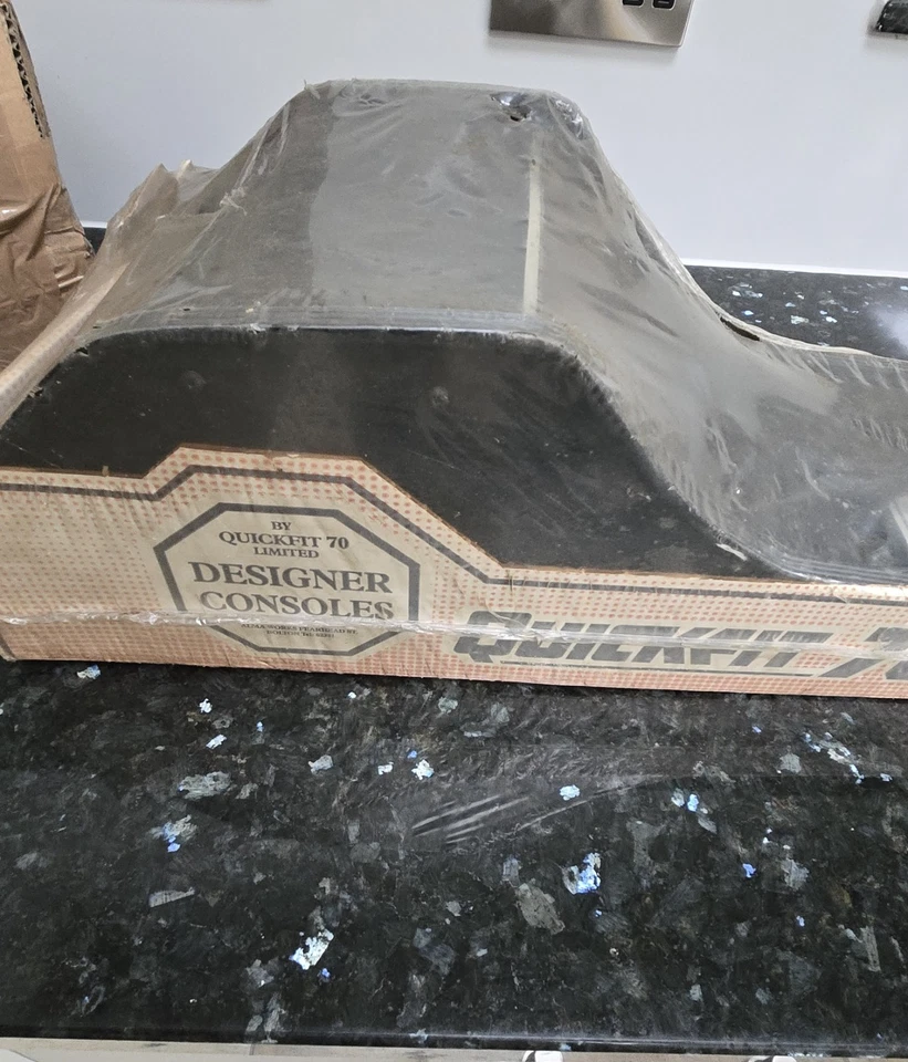 Ford Escort/Capri/Cortina Centre Console Quick Fit 70 Brand New Sealed - Image 3 of 4