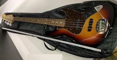 LAKLAND SKYLINE SERIES / Electric Bass Guitar w/ Gig Bag