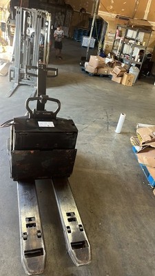 CROWN PE-4500 6,000 Ib, 4' forks, Walkie/Rider Electric Pallet Jack 4625 Hrs