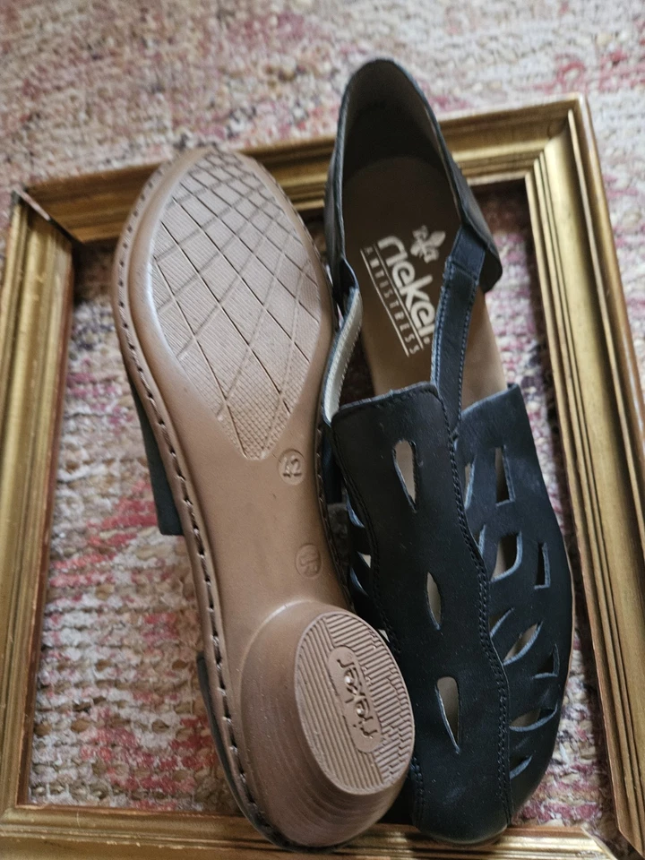 Rieker. Dark Navy Shoes. UK 8. EUR 42. Leather. Perfect , New, Condition - Image 2 of 4