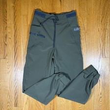 Gymshark Box Utility Jogger Track Pants Women  s XS Army Olive Green  Black