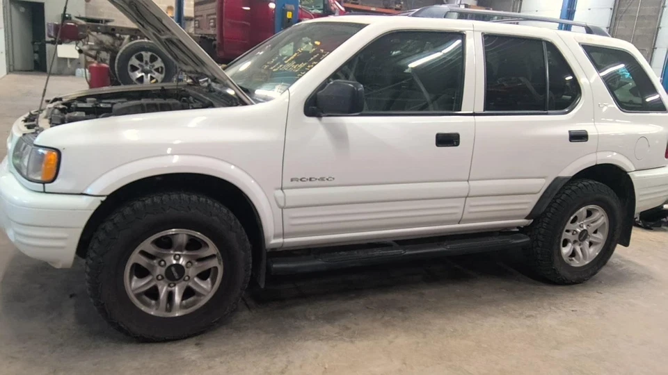 (LOCAL PICKUP ONLY) Hood 4 Door Fits 98-04 ISUZU RODEO 736085 Foto 2 de 4