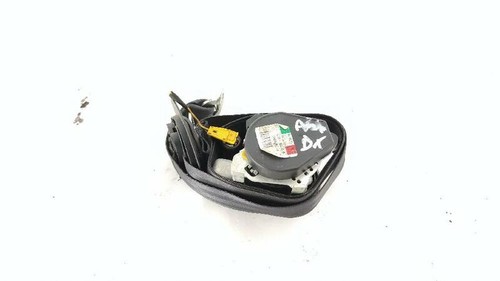 sicherheitsgurt vorne rechts VOLKSWAGEN GOLF 77kw Diesel 2012 CAY 1K4857706BJ